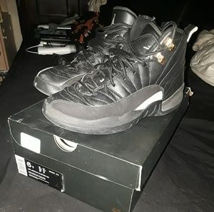 Jordan 12's